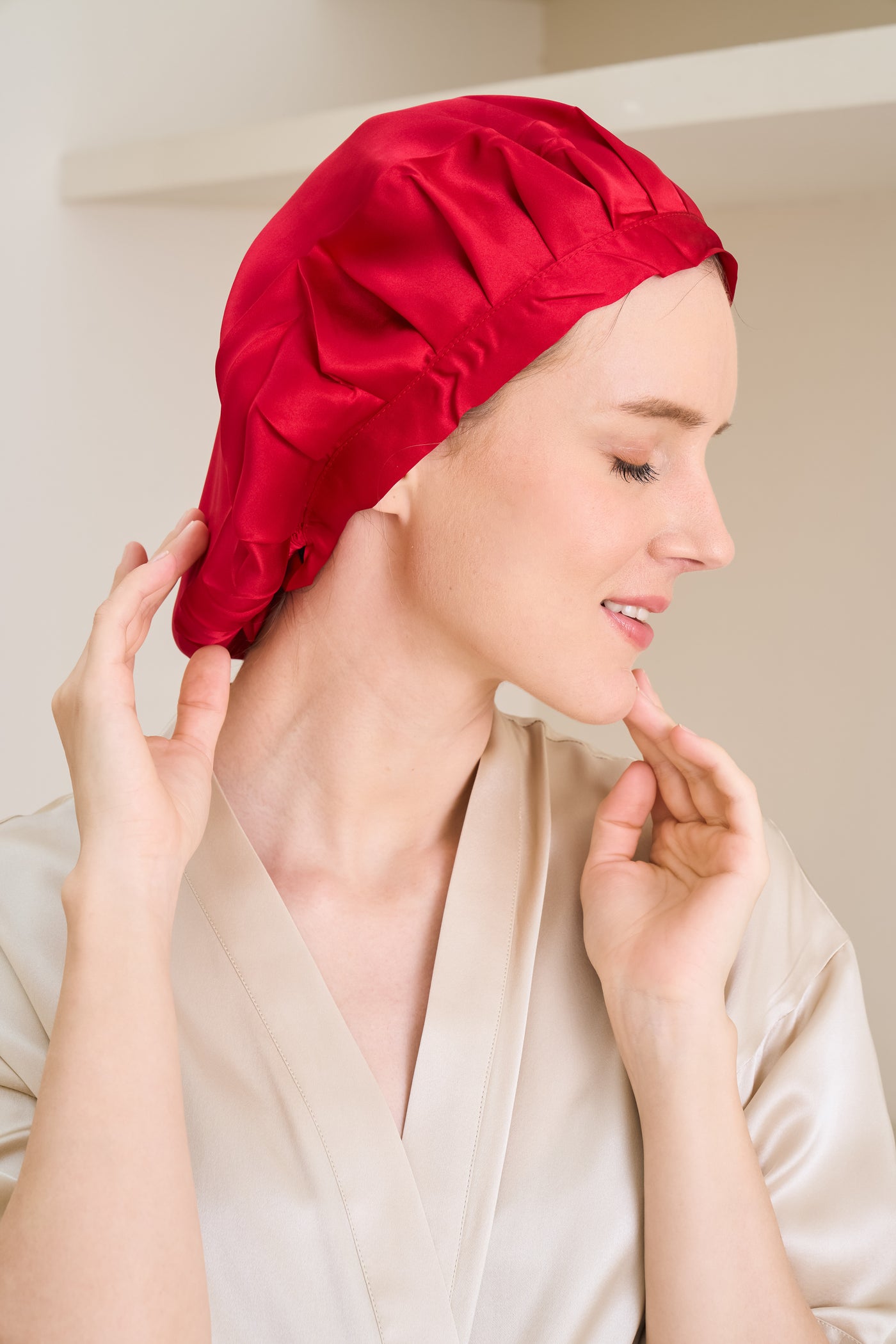 silk sleep cap red with smile model